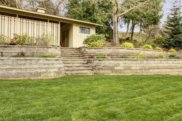 Retaining Wall Construction in Mason