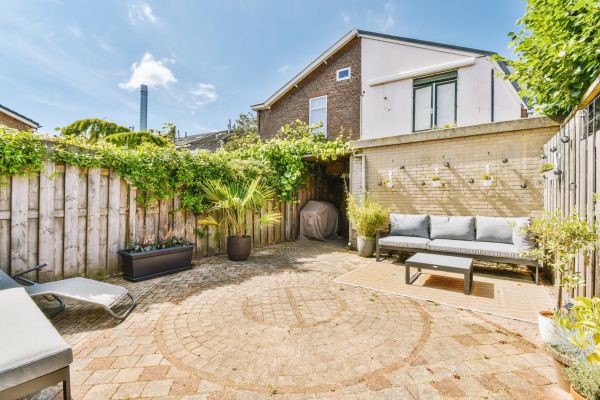 Courtyard Wall Repair in Mason