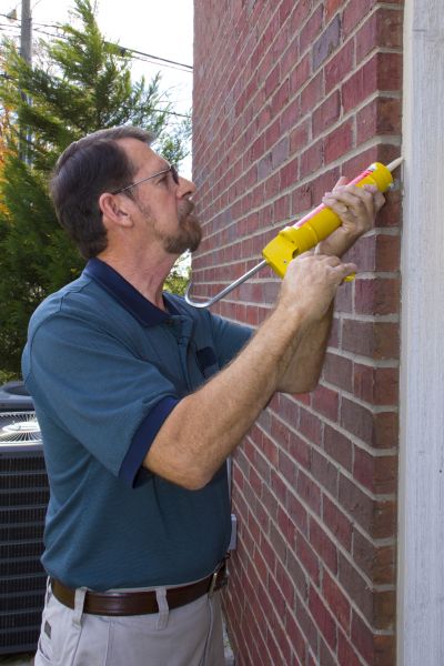 Brick Caulking in Mason